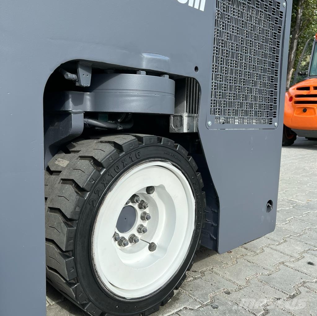 Combilift [DISCOUNT-SALE] CB2500 Triplex 4-way reach truck