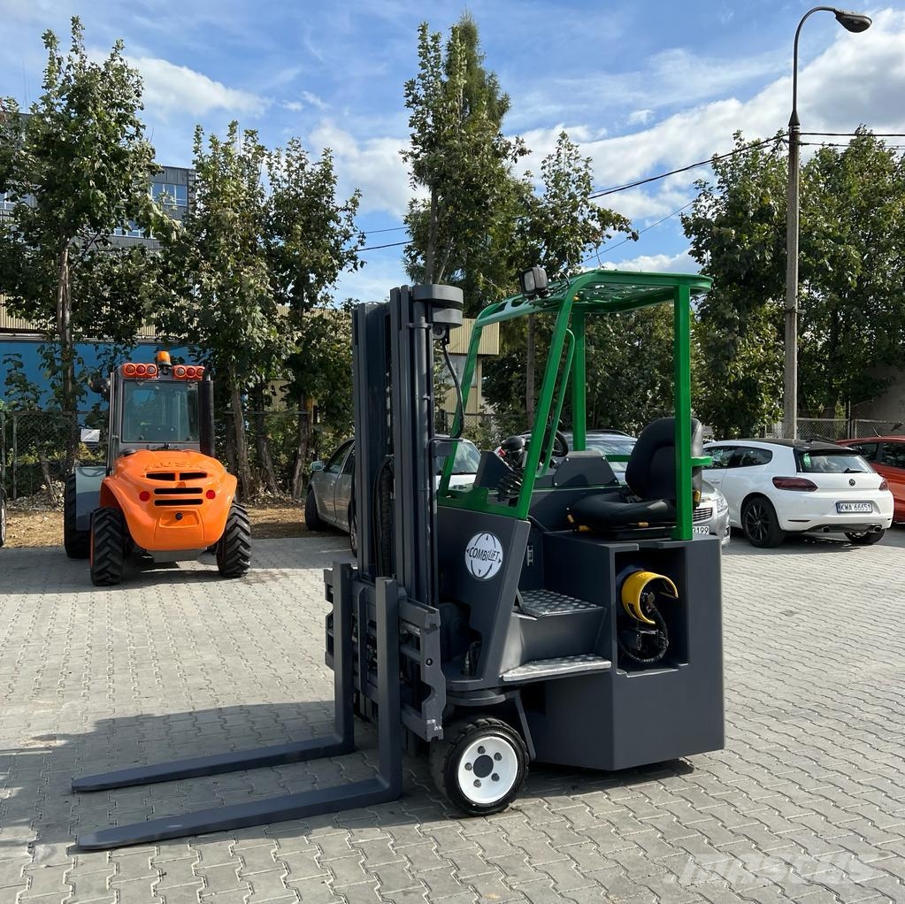 Combilift [DISCOUNT-SALE] CB2500 Triplex 4-way reach truck