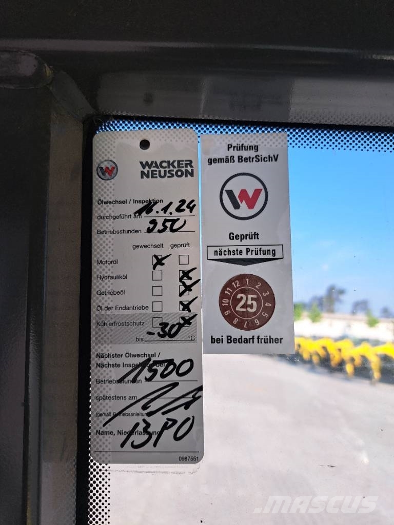 Kramer 8105 휠로우더