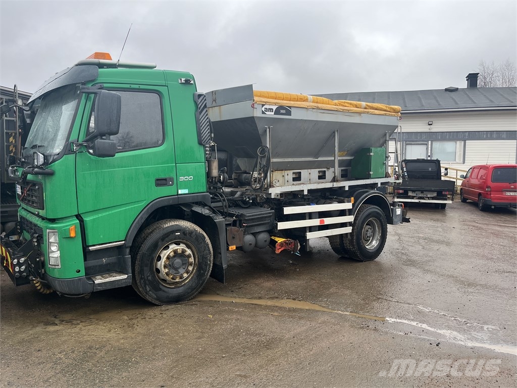 Volvo FM Tienhoito / imu / lakaisuauto Outros caminhões