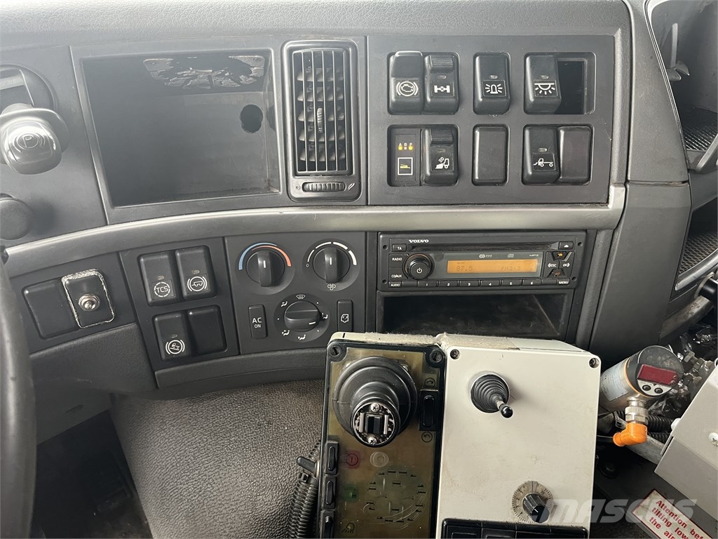 Volvo FM Tienhoito / imu / lakaisuauto Outros caminhões