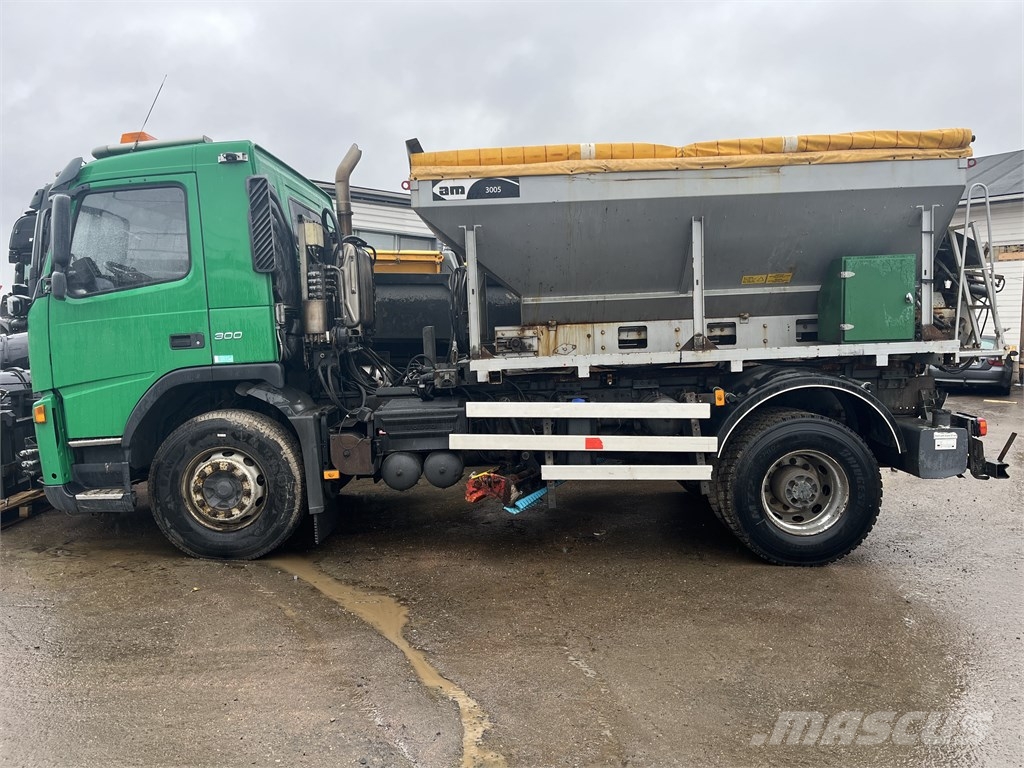 Volvo FM Tienhoito / imu / lakaisuauto Outros caminhões