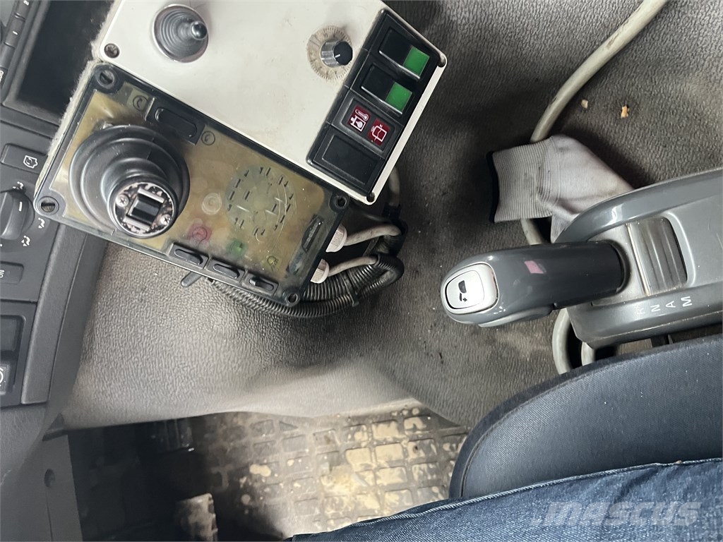 Volvo FM Tienhoito / imu / lakaisuauto Outros caminhões