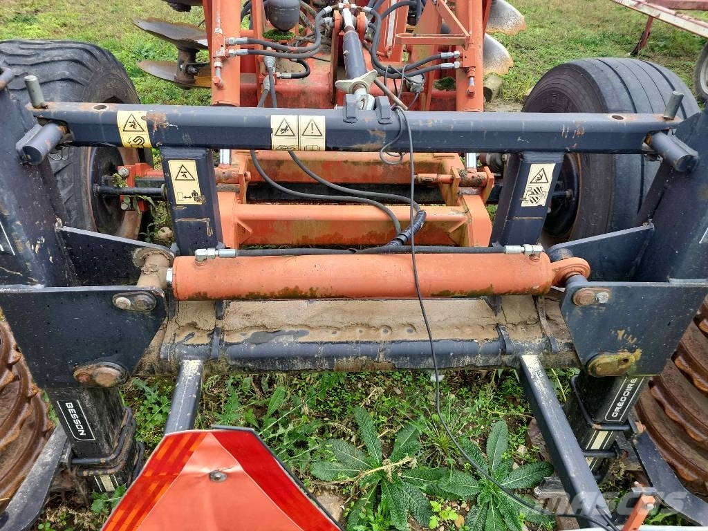 Gregoire-Besson DCK 3 400-32 / 16-230 Randaalid