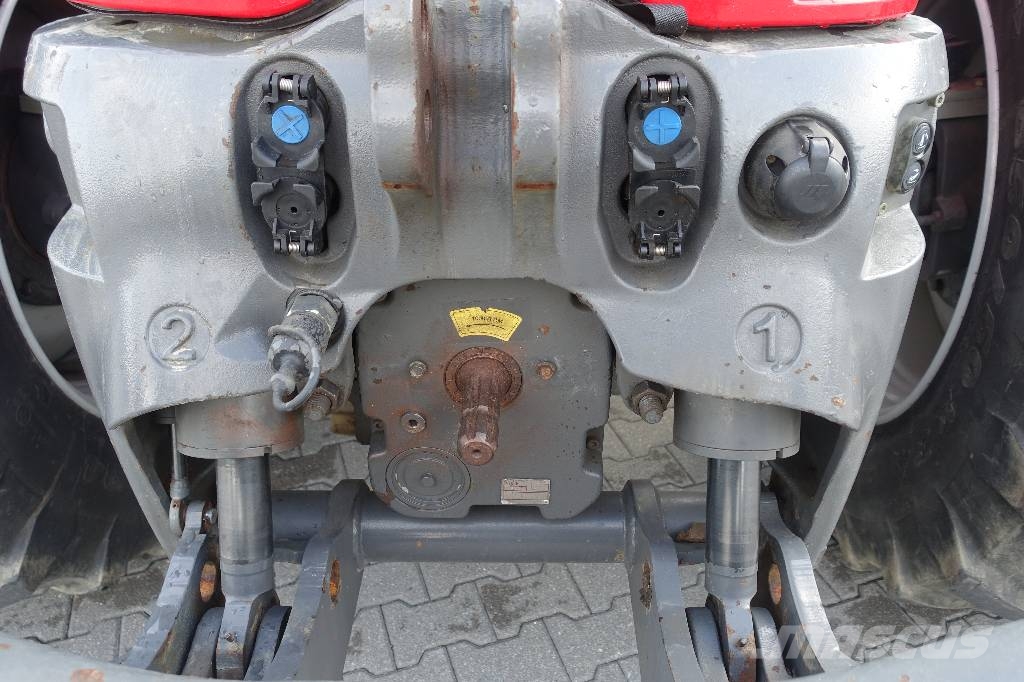 Massey Ferguson 8732 VT Traktory