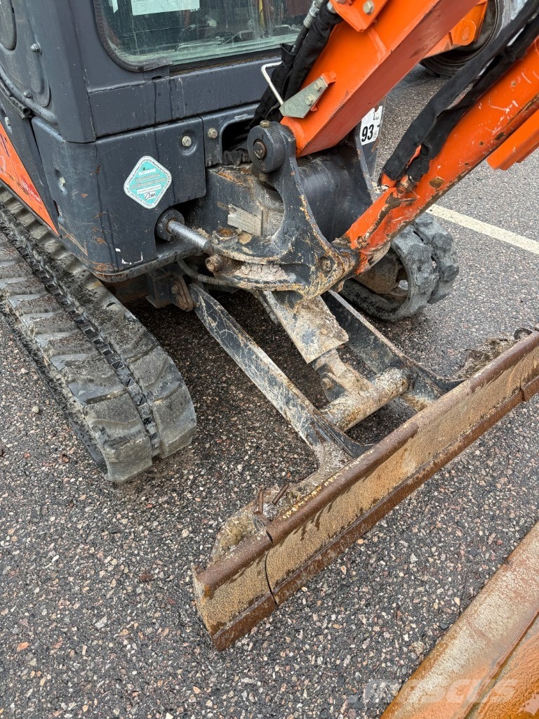 Hitachi ZX 17 U-2 حفارات صغيرة أقل من 7 طن (حفارات صغيرة)