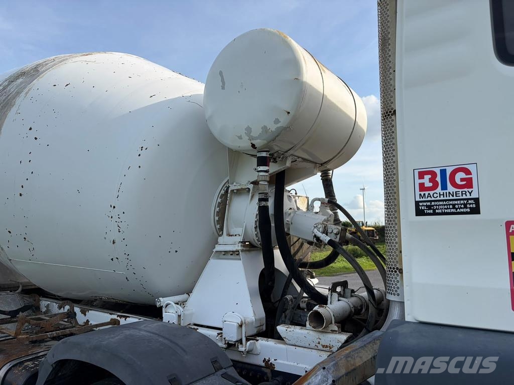 MAN TGA 32.360 混凝土搅拌车