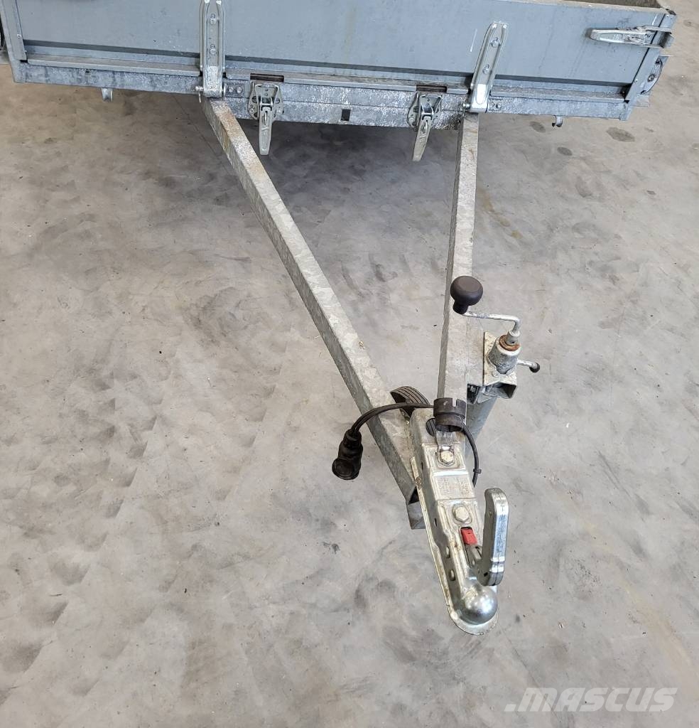 Majava M 5030 LJ مقطورات خفيفة