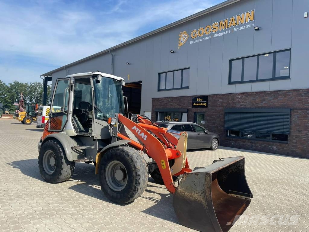 Atlas AR 80 Kolesni nakladalci
