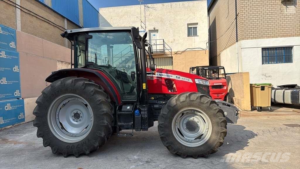Massey Ferguson MF 5712 M Traktori