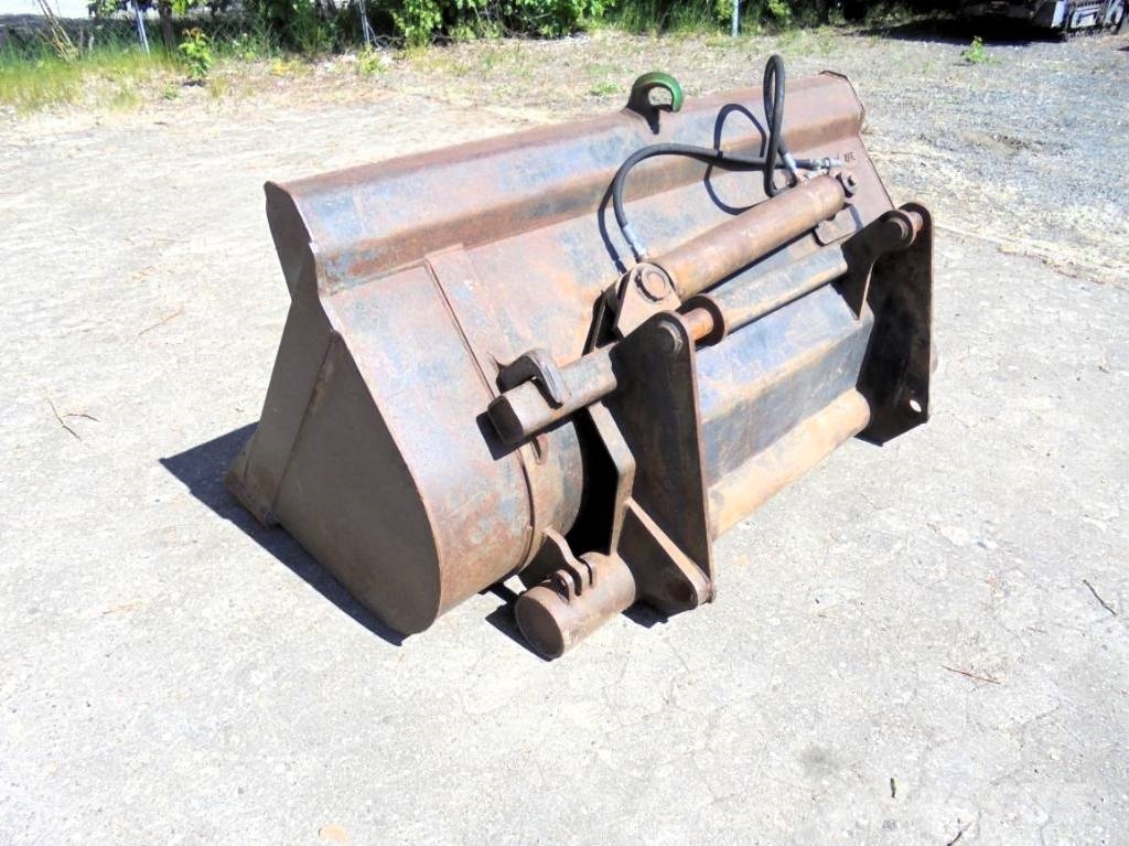 Schaeff Seitenkippschaufel Buckets