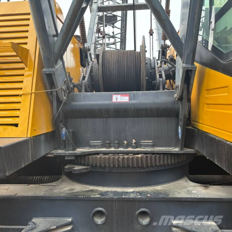 Sany SCC750 رافعات مجنزرة