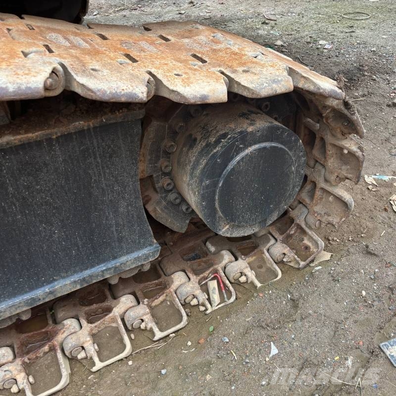 Sany SCC750 رافعات مجنزرة