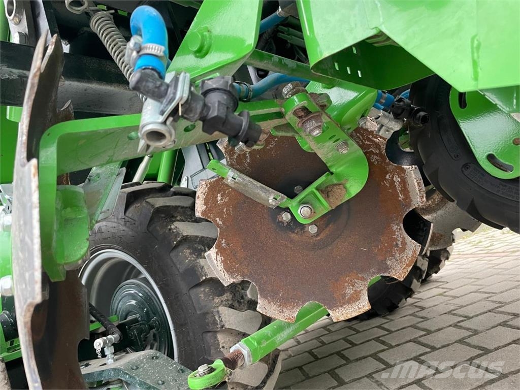 AVR Kartoffelpflanzmaschine Potato planters