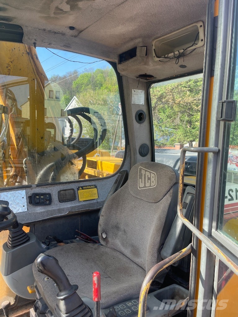 JCB JS 145 W Wheeled excavators