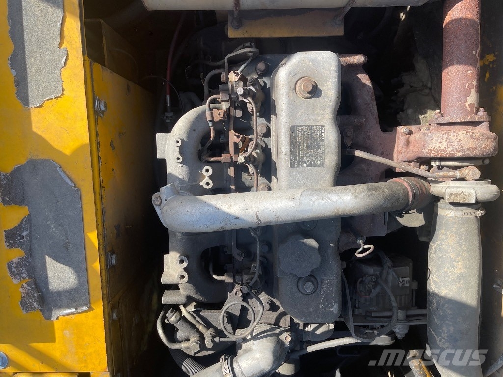 JCB JS 145 W Wheeled excavators