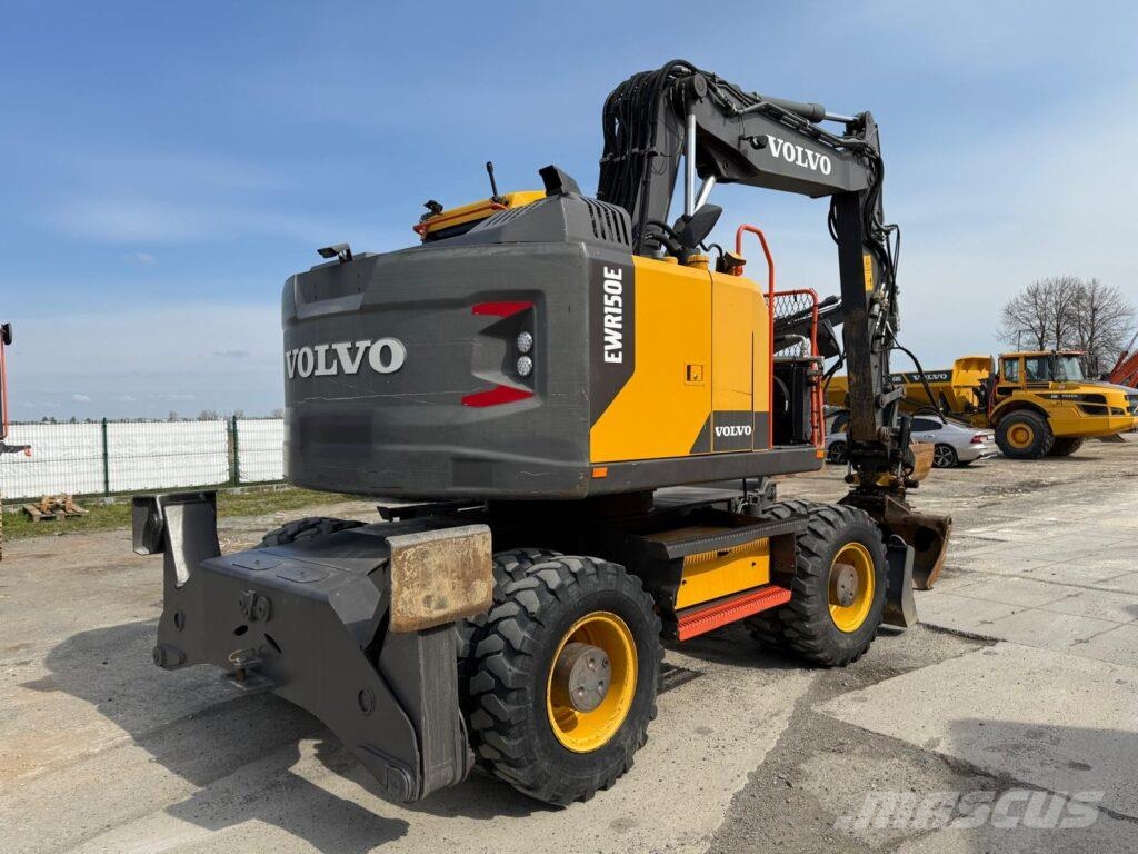Volvo EWR150E Ratasekskavaatorid