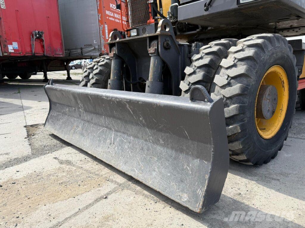 Volvo EWR150E Ratasekskavaatorid