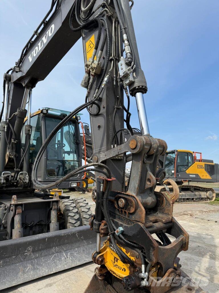 Volvo EWR150E Ratasekskavaatorid