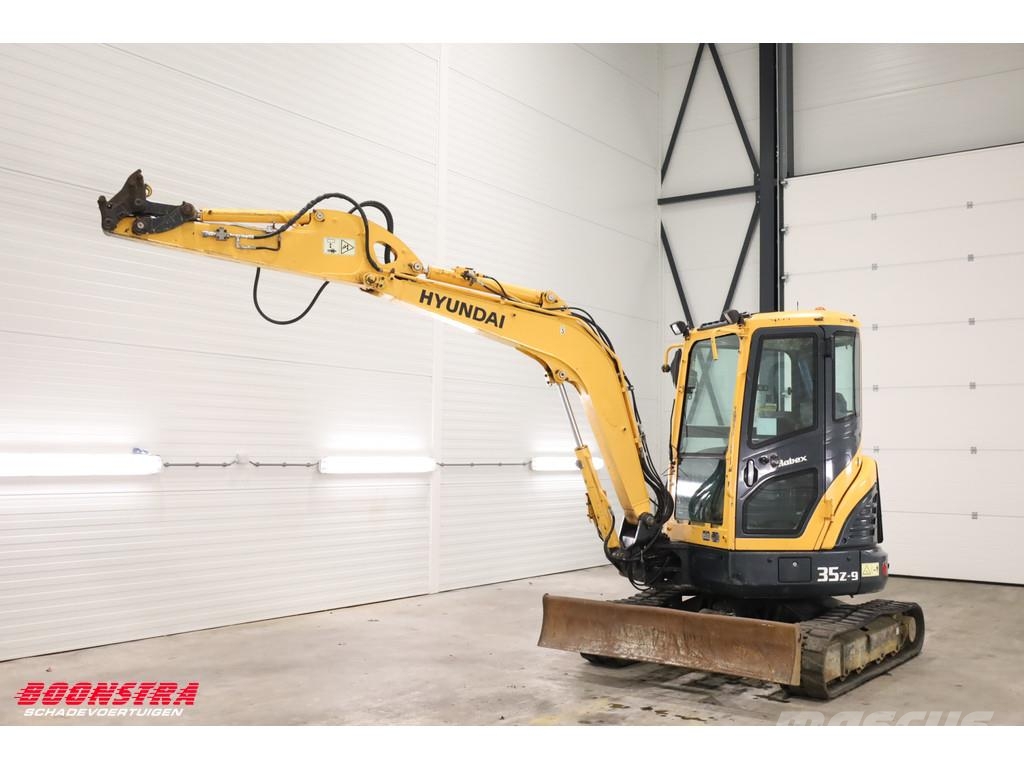 Hyundai Robex 35-Z-9 BY 2016 3.572 Uur Minikoparki
