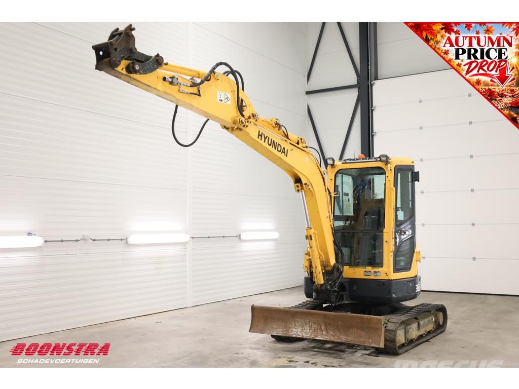 Hyundai Robex 35-Z-9 BY 2016 3.572 Uur Minigrävare < 7t