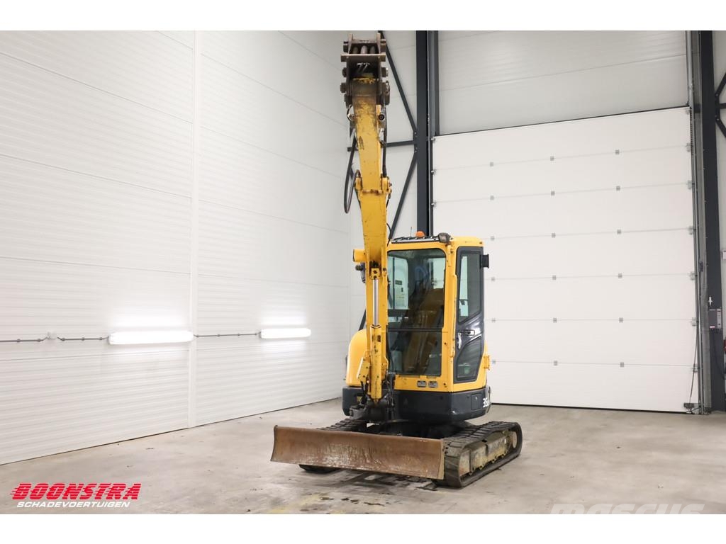 Hyundai Robex 35-Z-9 BY 2016 3.572 Uur Minikoparki