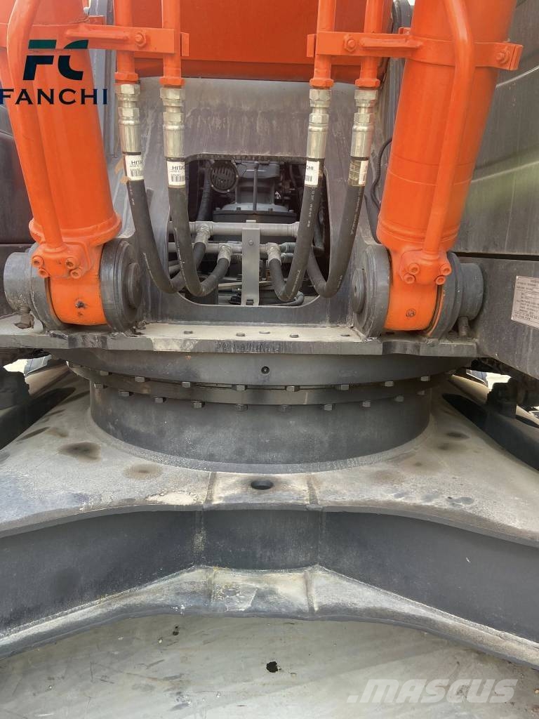 Hitachi ZX 240 Bageri gusjeničari