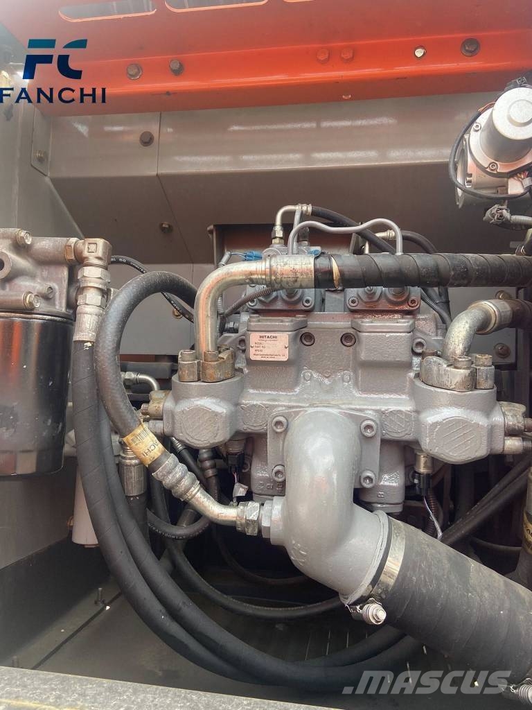Hitachi ZX 240 Bageri gusjeničari