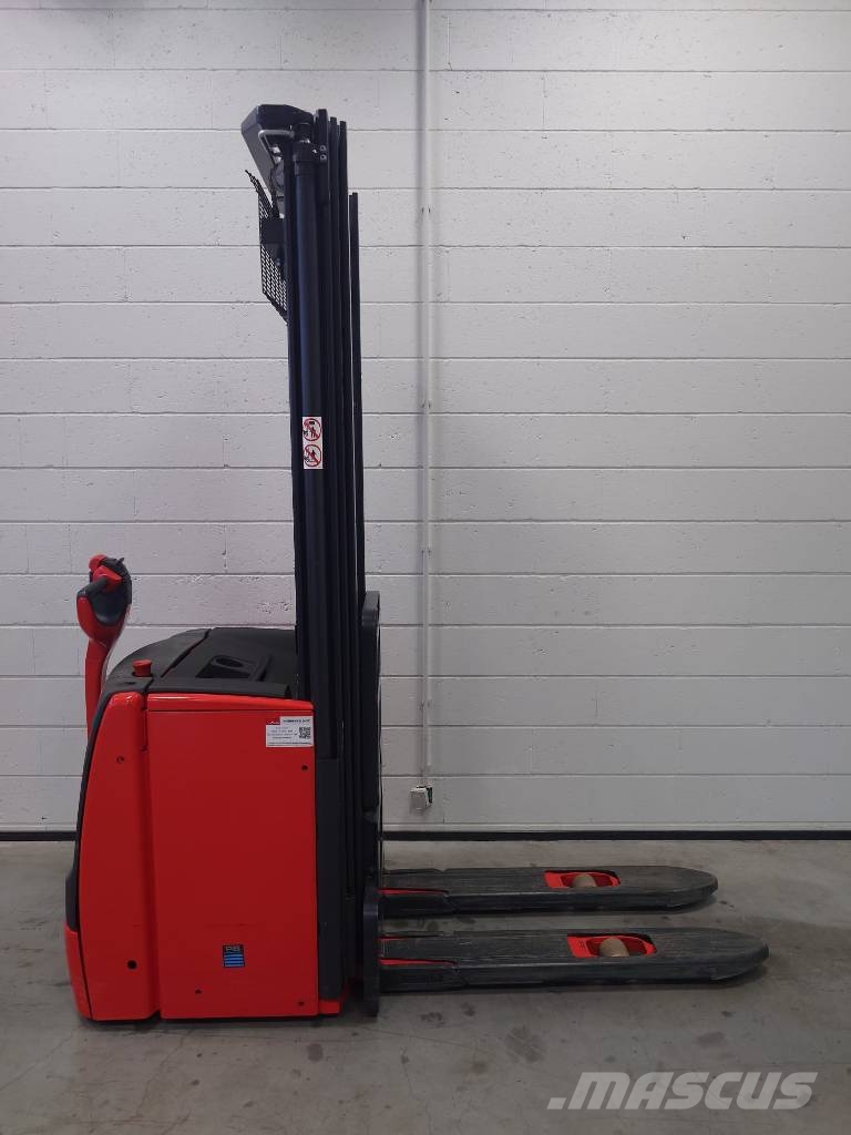 Linde L14/1173-01 معدات التكديس الجوالة