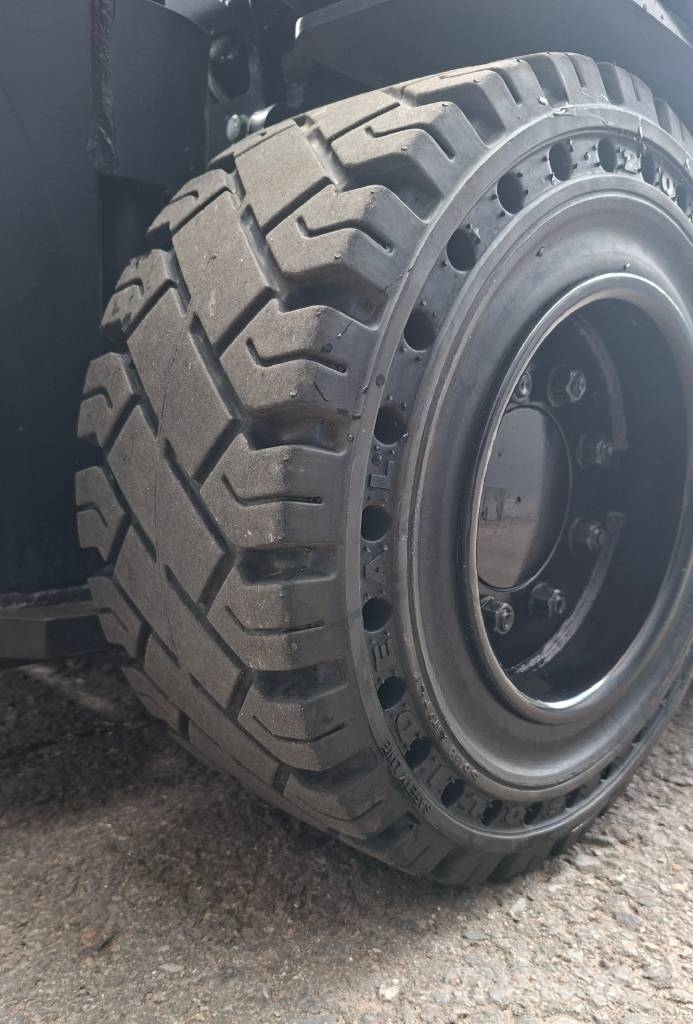 Doosan B20X-7 Sähkötrukki شاحنات ذات رافعات شوكية تعمل بالكهرباء