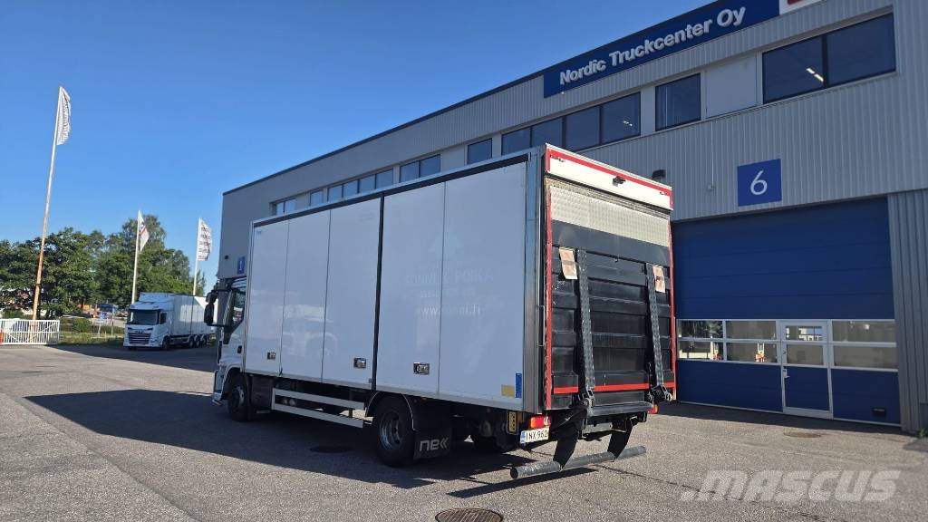Iveco 120E Camiones caja cerrada
