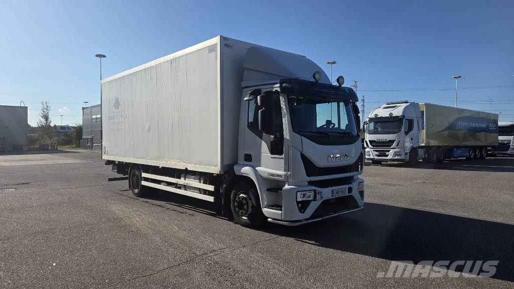 Iveco 120E Camiones caja cerrada