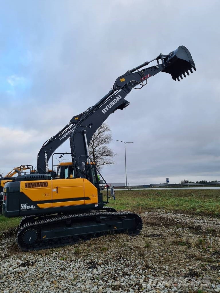Hyundai HX210AL, 4 silindriline mootor Vikšriniai ekskavatoriai