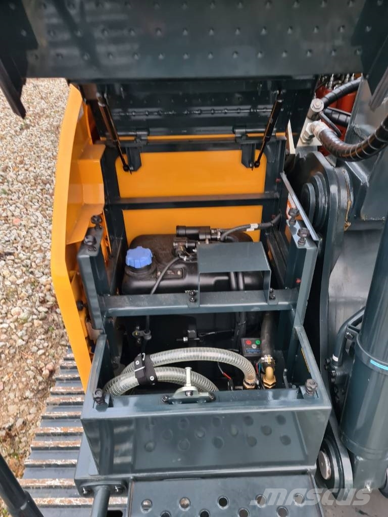 Hyundai HX210AL, 4 silindriline mootor Vikšriniai ekskavatoriai