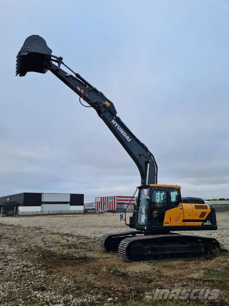 Hyundai HX210AL, 4 silindriline mootor Vikšriniai ekskavatoriai