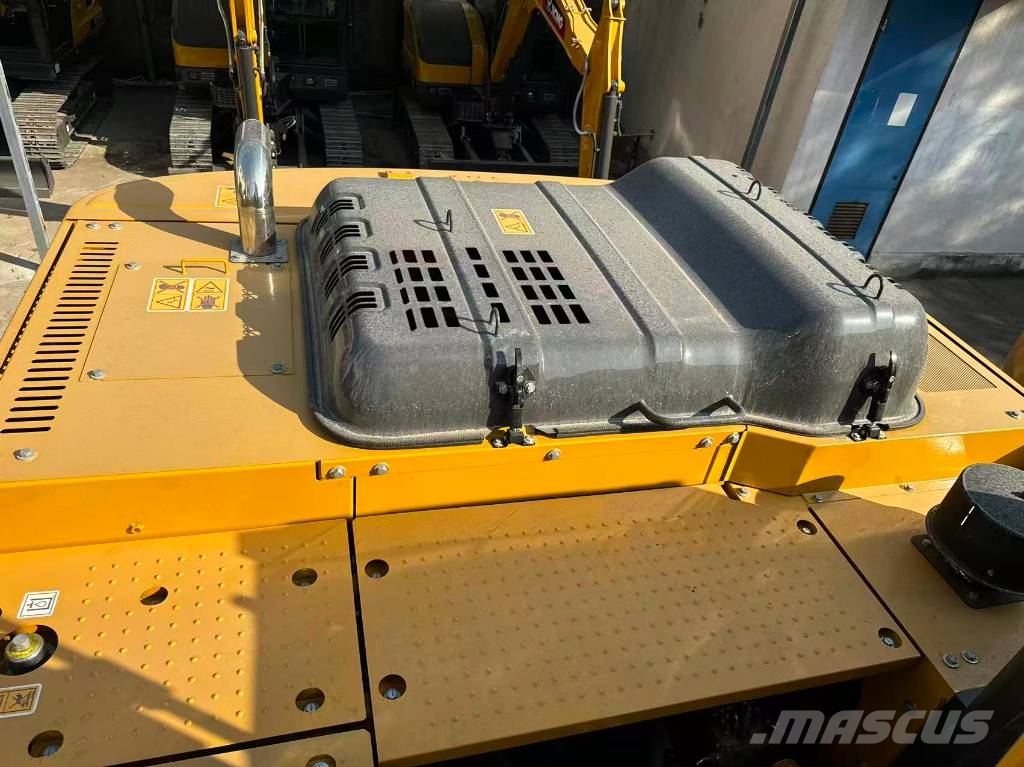XCMG XE200GA Midikoparki 7t - 12t