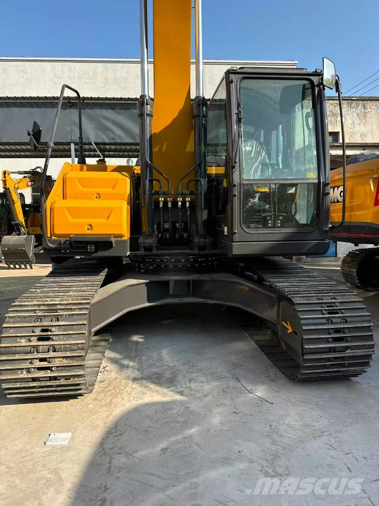 XCMG XE200GA Midikoparki 7t - 12t