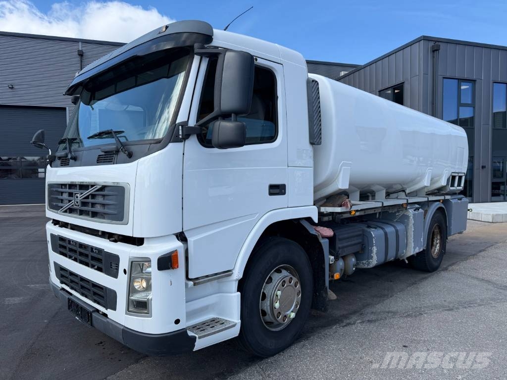 Volvo FM9/260 4x2 12.865 l. ADR Tank Petrol / Diesel Camiones cisternas