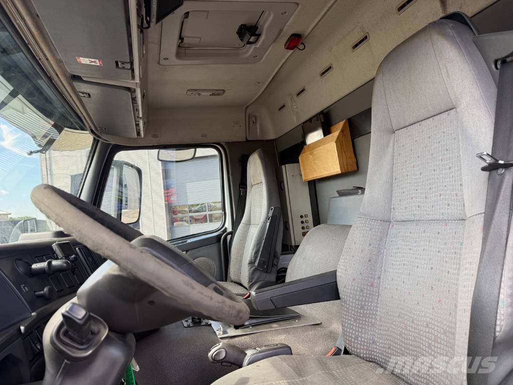Volvo FM9/260 4x2 12.865 l. ADR Tank Petrol / Diesel Camiones cisternas