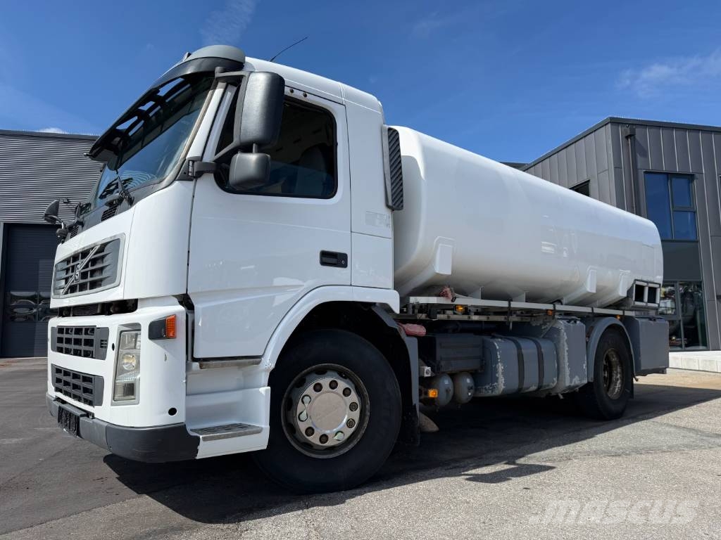 Volvo FM9/260 4x2 12.865 l. ADR Tank Petrol / Diesel Camiones cisternas