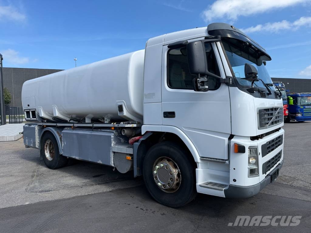 Volvo FM9/260 4x2 12.865 l. ADR Tank Petrol / Diesel Camiones cisternas