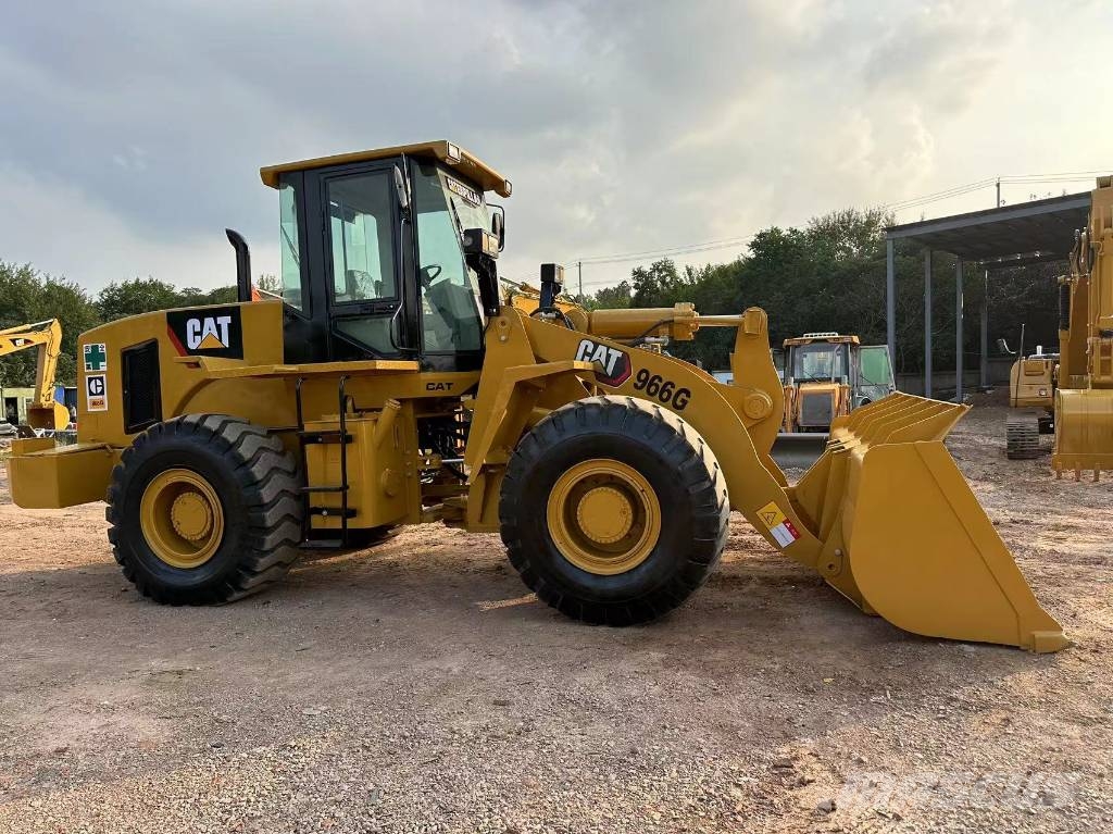 CAT 966G 휠로우더