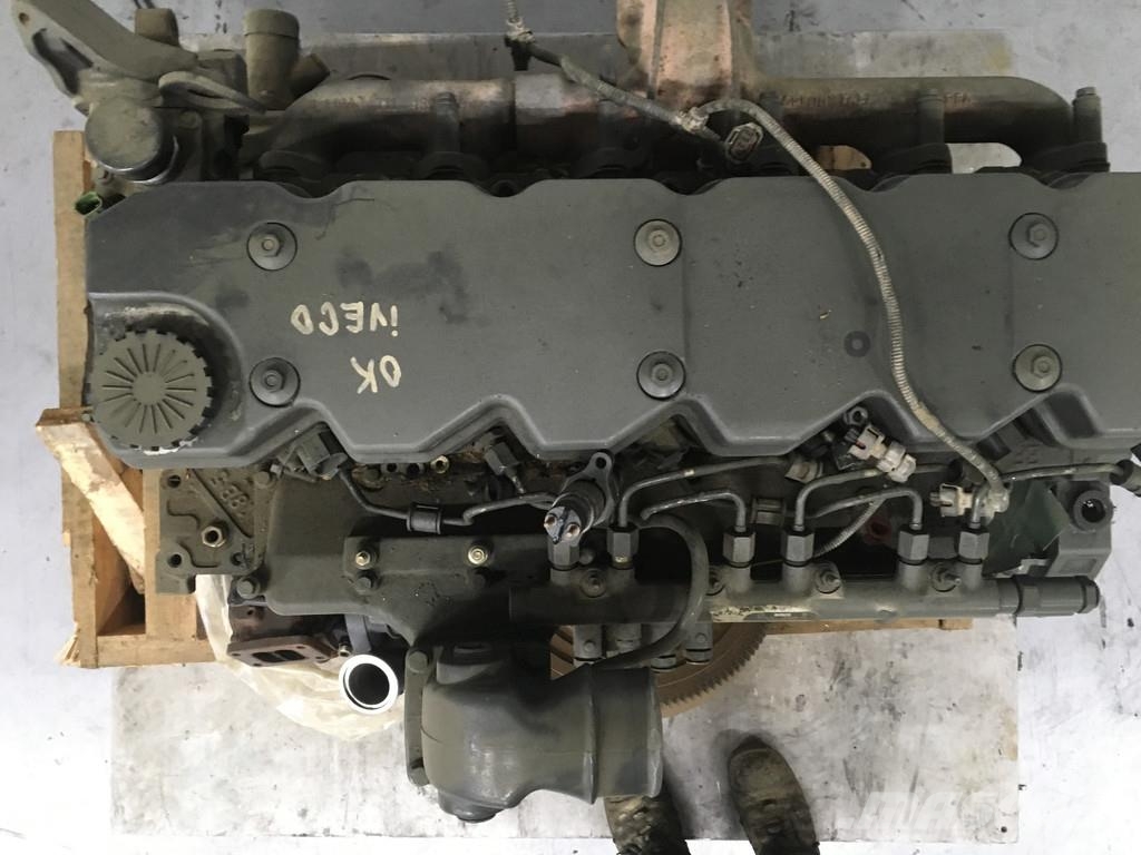 Iveco F4HE0684J*D USED Motores