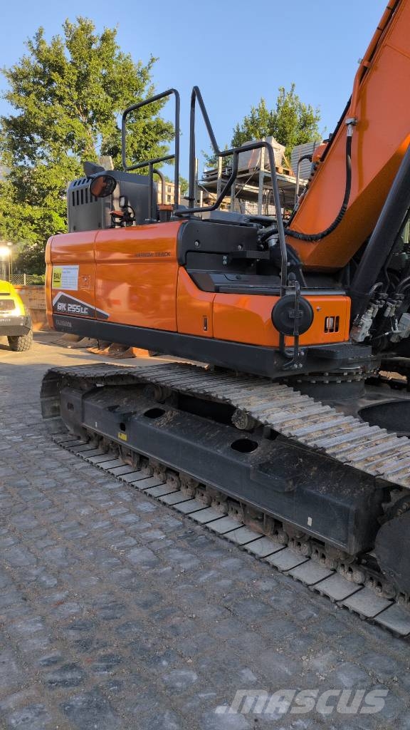Develon Kettenbagger DX 255 LC-7 Rupsgraafmachines