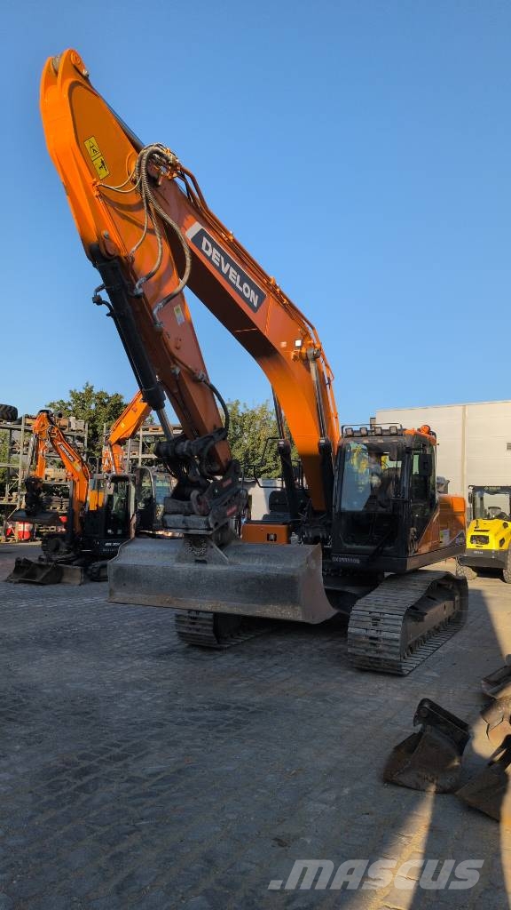 Develon Kettenbagger DX 255 LC-7 Rupsgraafmachines