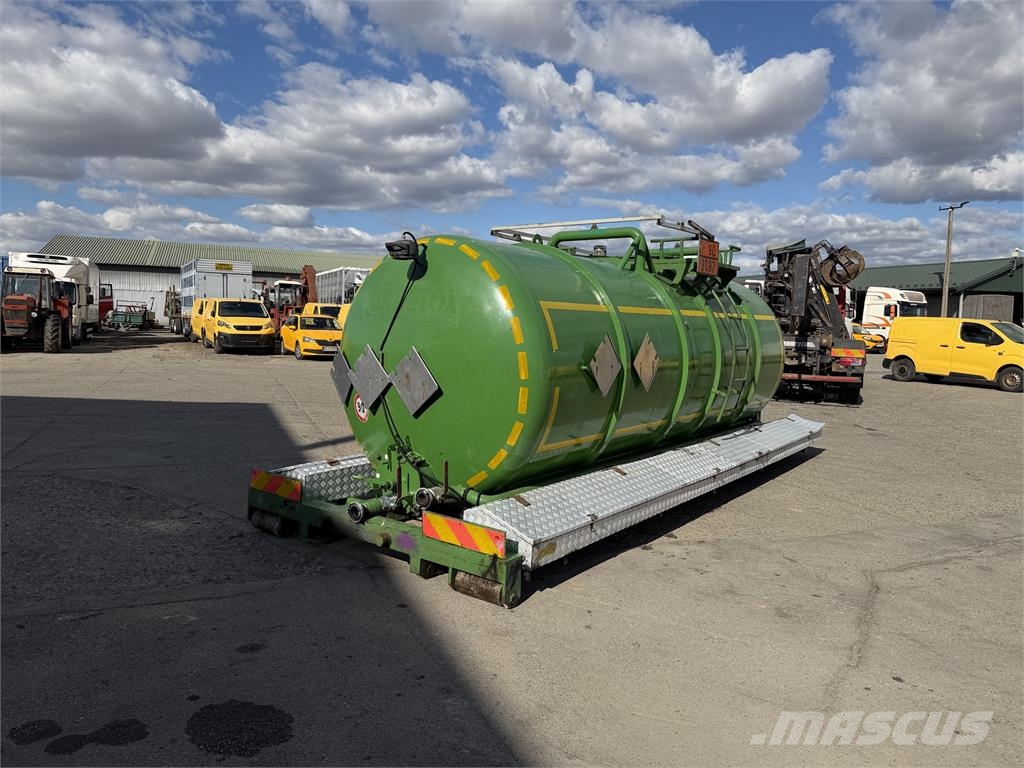 VIN 645 - STS KOVO CISTERNA 12000 l PHM VIN 645 Грузовики-цистерны