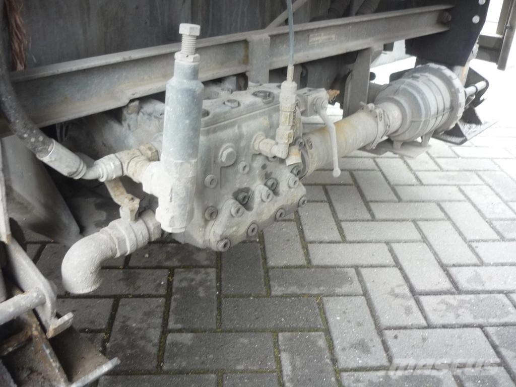 DAF XF 410 ROC 16.30 Droge stoffen oplegger شاحنات مزدوجة / خلخلة