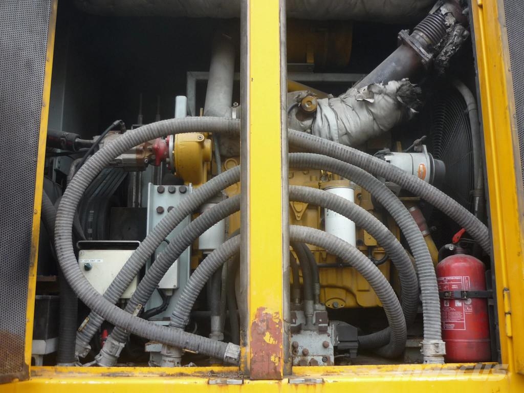 DAF XF 410 ROC 16.30 Droge stoffen oplegger شاحنات مزدوجة / خلخلة