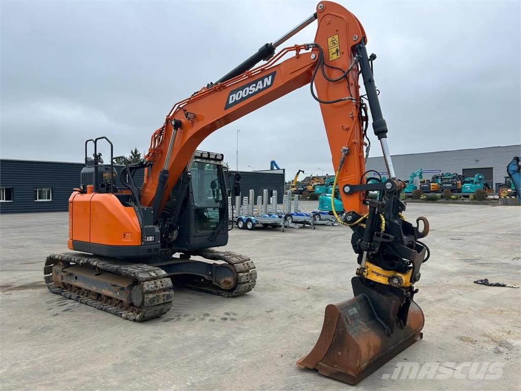 Doosan DX140LCR-7 حفارات زحافة
