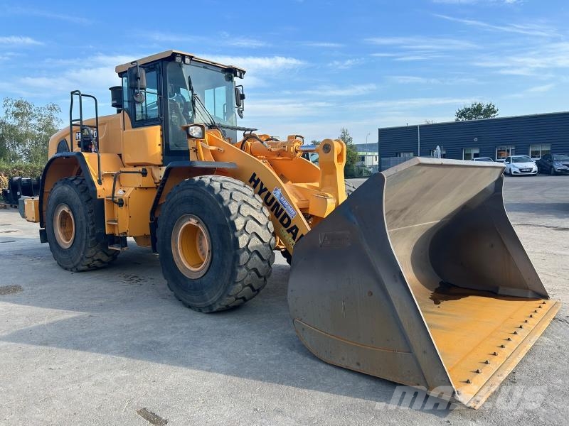 Hyundai HL970 لوادر بعجل